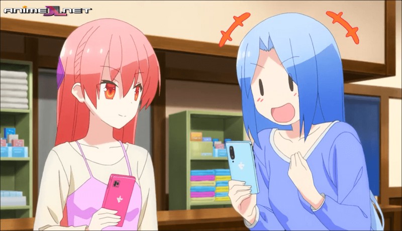 Tonikaku Kawaii: SNS Español Latino en latino
